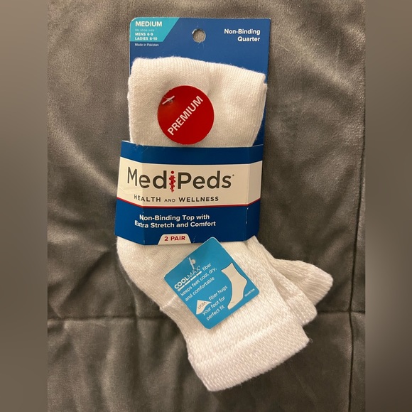 New With Tags Medi Peds White Quarter Socks 2 Pair Non Binding Size Medium - Picture 1 of 4